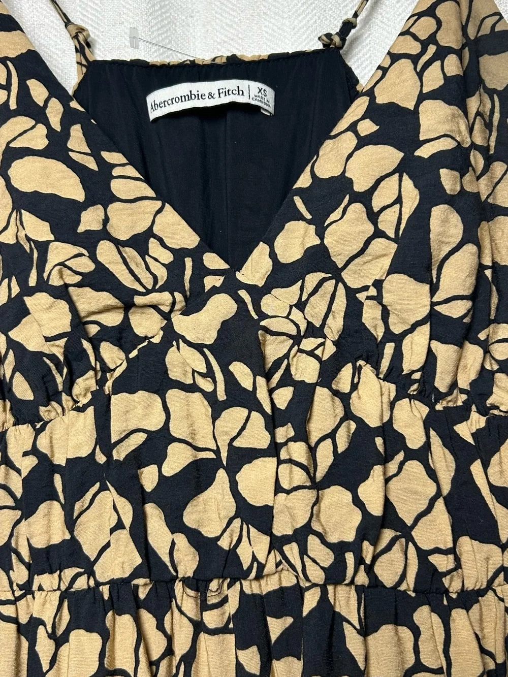 Abercrombie & Fitch Black Maxi Dress with Beige Leaf Print